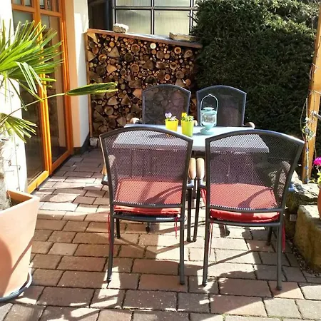 شقة Mit Gartenblick